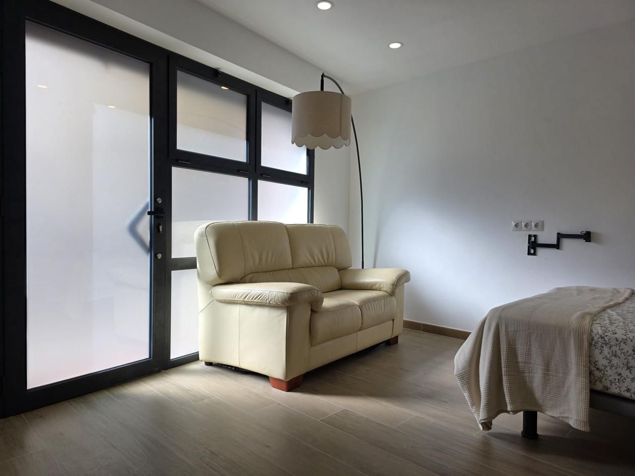 Living room of Study for sale in  Barcelona Capital  with Furnished