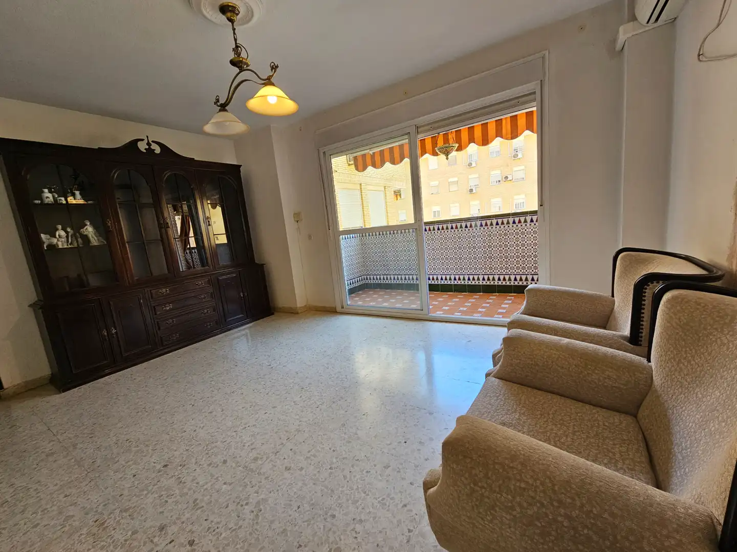 Living room of Flat for sale in Macarena