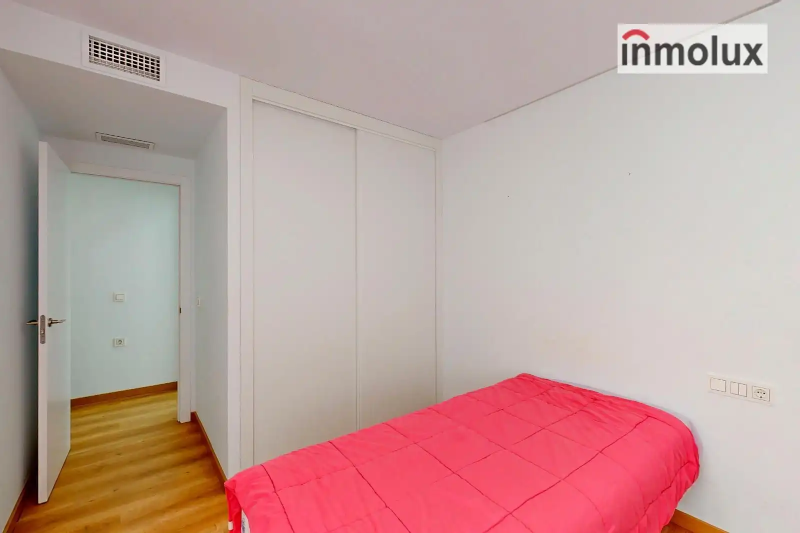 Bedroom of Attic for sale in Mutxamel  with Air Conditioner, Terrace and Storage room