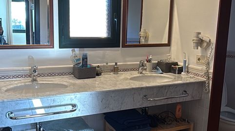 Foto 5 de Apartamento en venta en Josep Maria de Ventós, 5, Navata, Girona