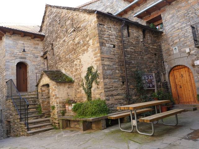 Casa-chalet en Venta en N/A en El Pueyo de Araguás