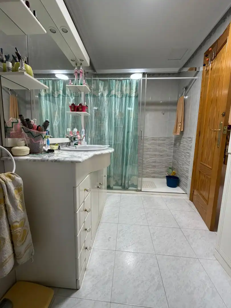 Flat with terrace for sale in Calle CALLE RAMON Y CAJAL, imagen 17