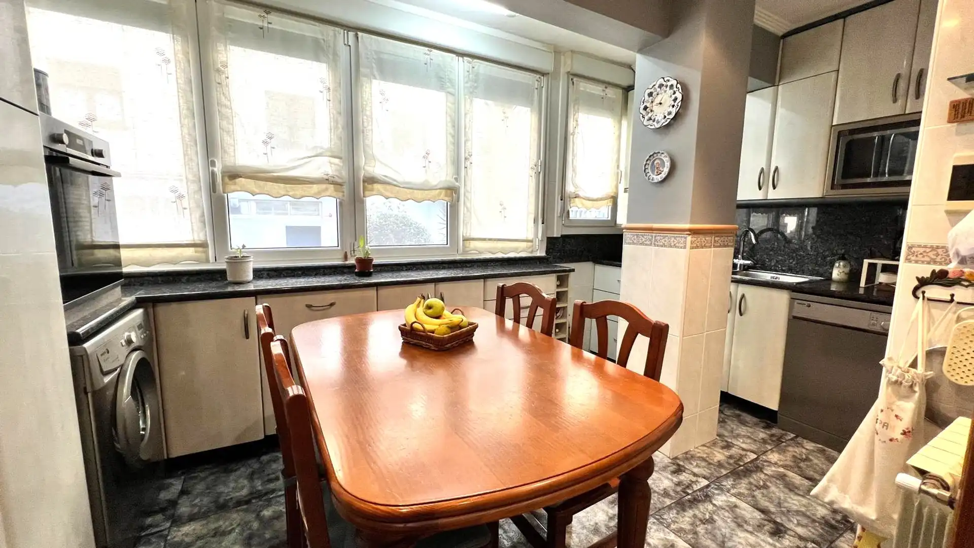 Cuina de Pis en venda en Andoain amb Calefacció, Traster i Moblat