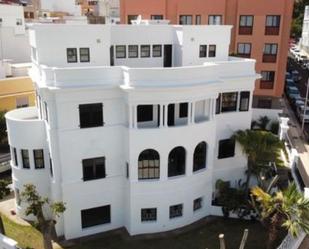 Vista exterior de Casa o xalet en venda en  Santa Cruz de Tenerife Capital amb Aire condicionat, Jardí privat i Parquet
