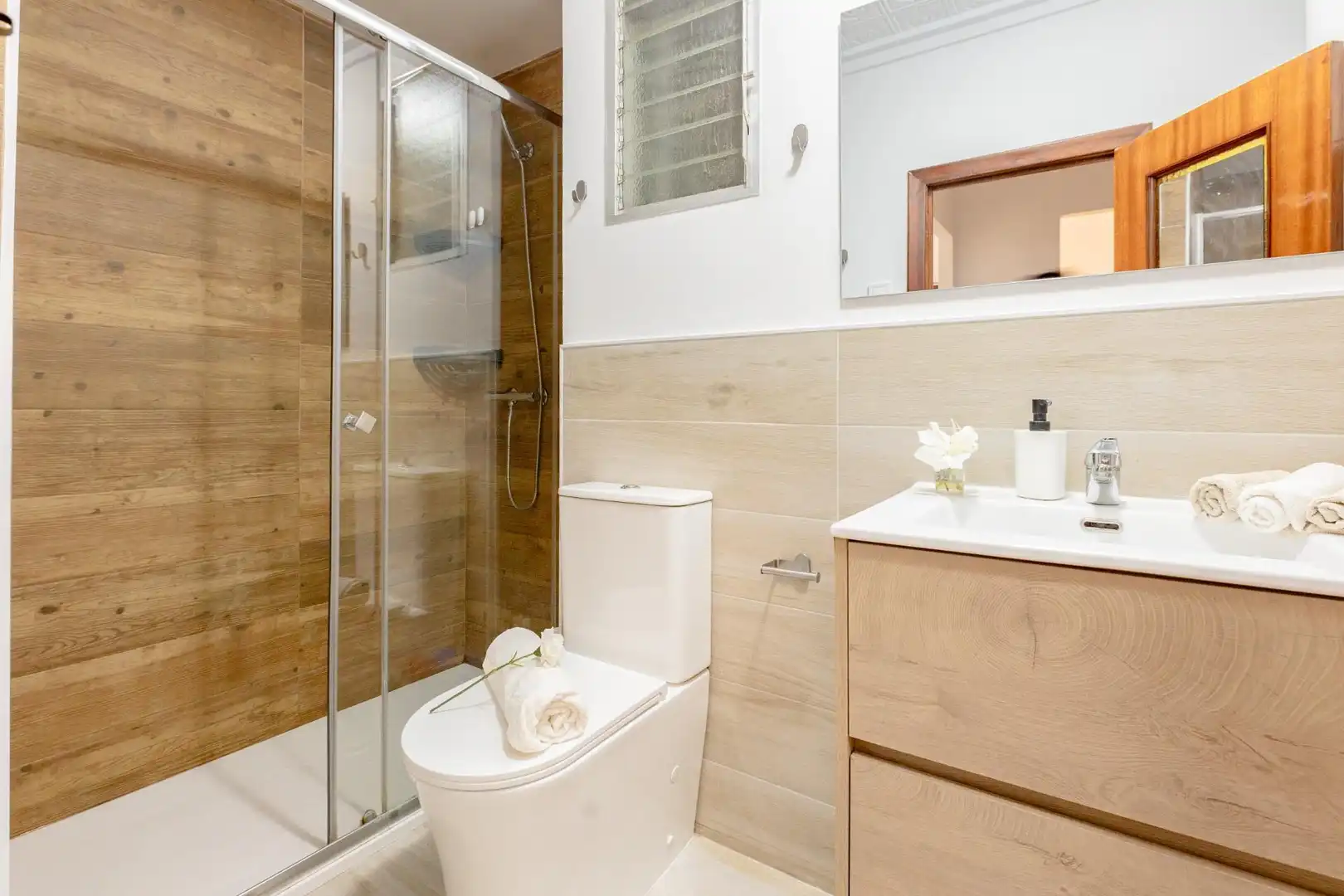 Baño de Piso en venta en Valencia con Aire acondicionado y Alarma