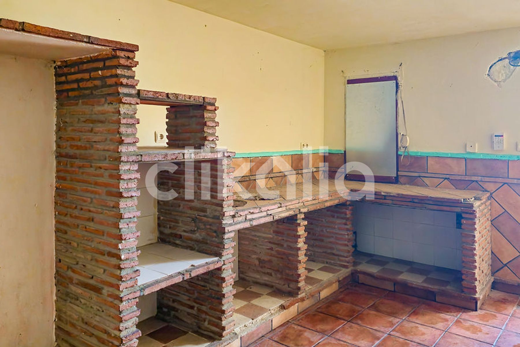 Cuina de Casa o xalet en venda en San Roque amb Calefacció i Terrassa