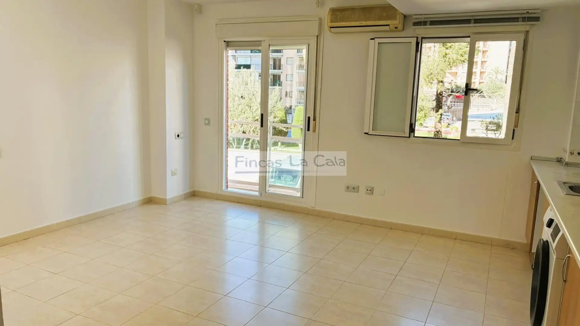 Vista exterior de Estudio en venta en Finestrat con Aire acondicionado, Calefacción y Terraza