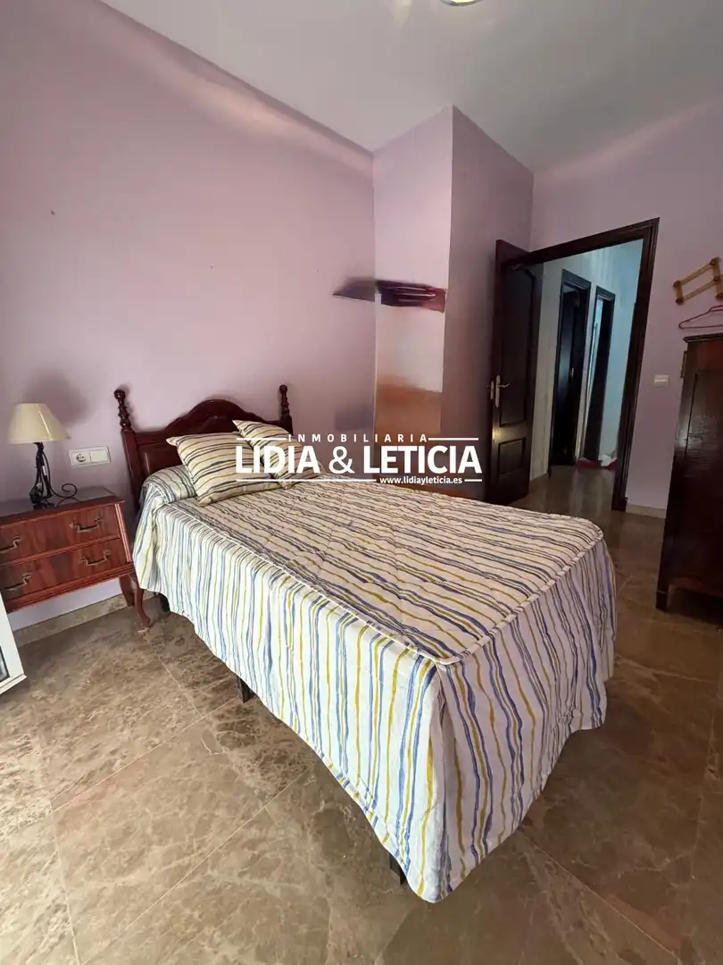 Dormitori de Casa adosada en venda en Alcalá de Guadaira