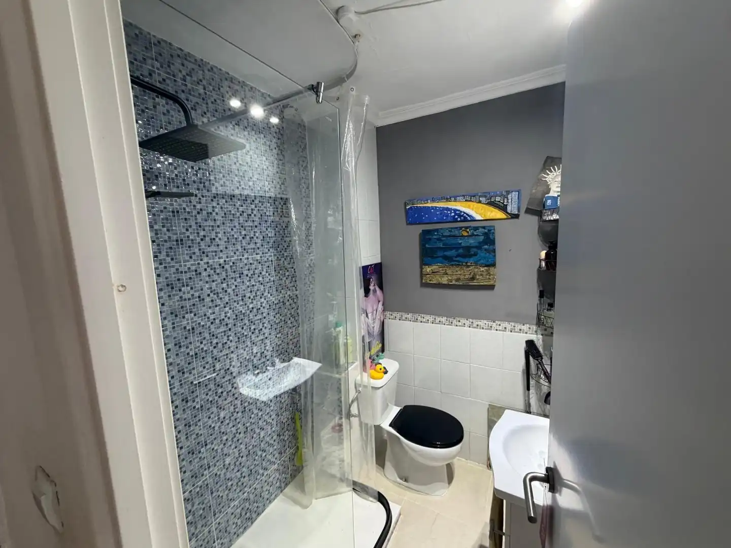 Bathroom of Flat for sale in San Juan de Aznalfarache