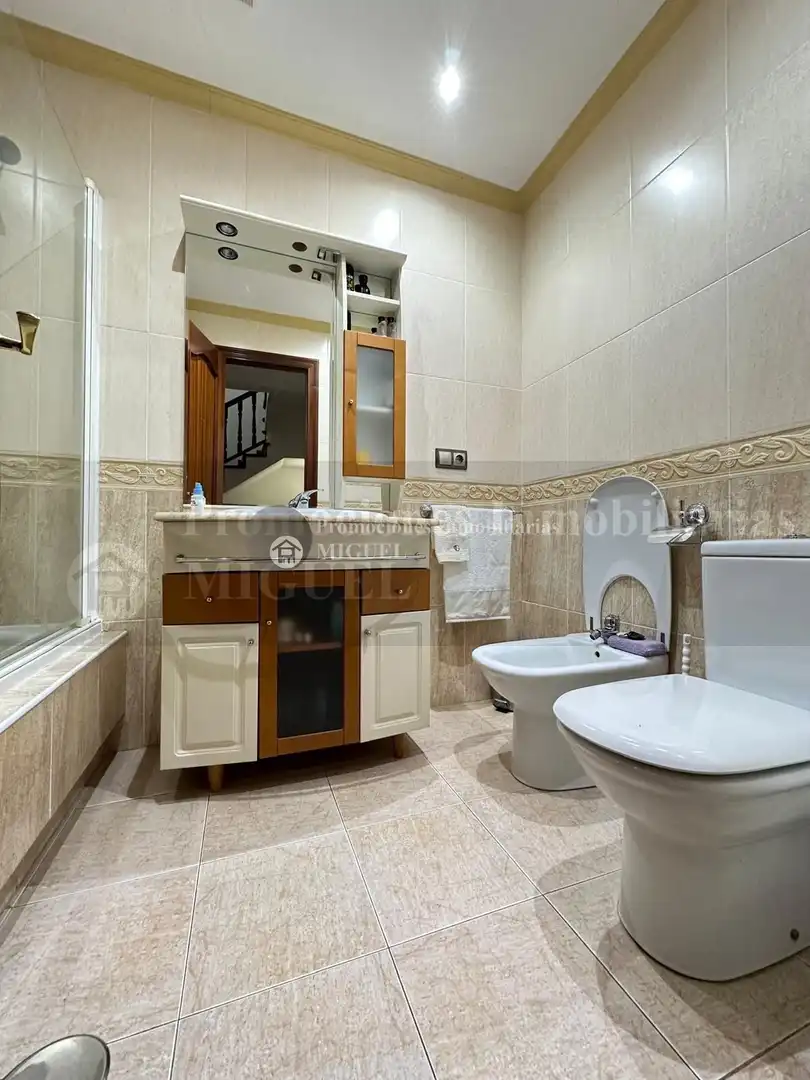 Baño de Casa o chalet en venta en Verín con Calefacción, Terraza y Amueblado