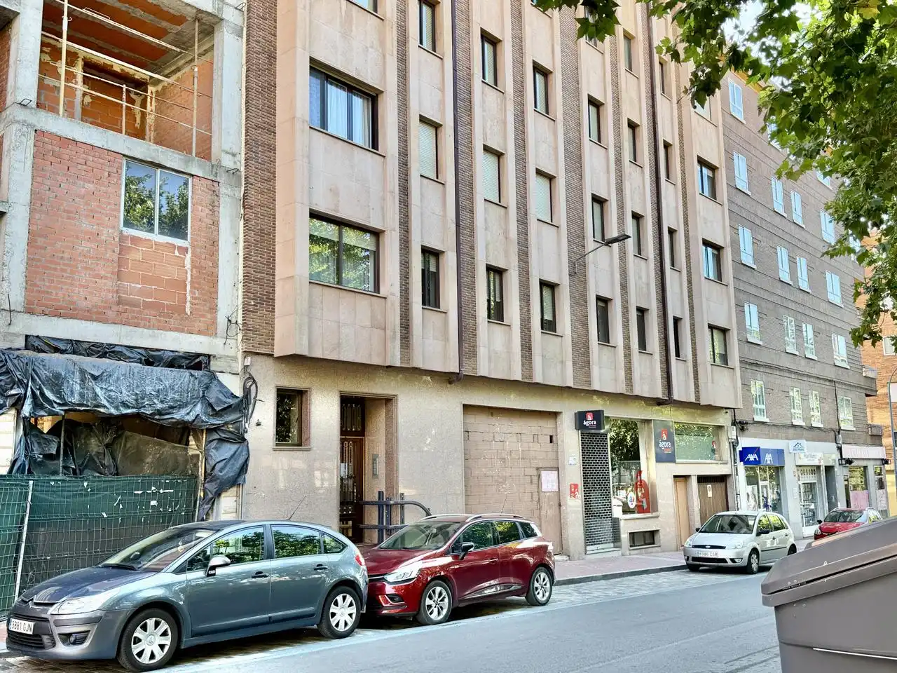 Außenansicht von Geschaftsraum zur Miete in Ávila