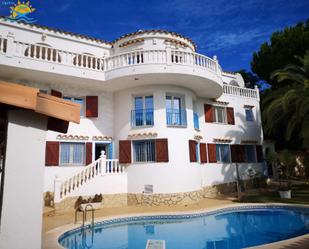 Vista exterior de Casa o xalet en venda en Alcalà de Xivert amb Aire condicionat, Calefacció i Terrassa
