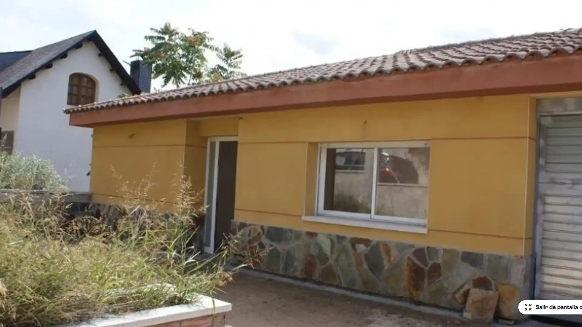 Casa adosada en venda a Vallirana