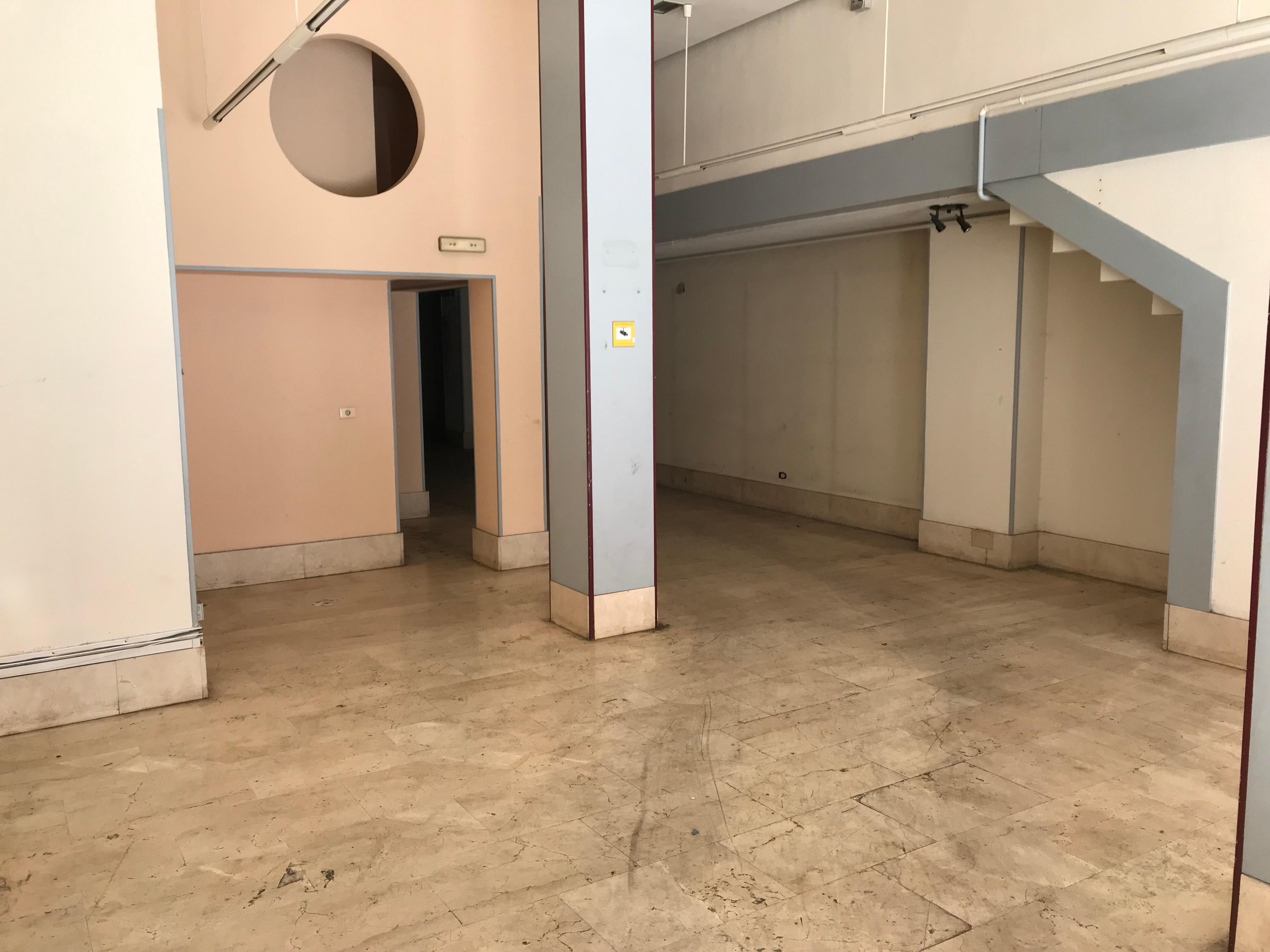 Premises for sale in Burgos Capital  with Air Conditioner and Heating