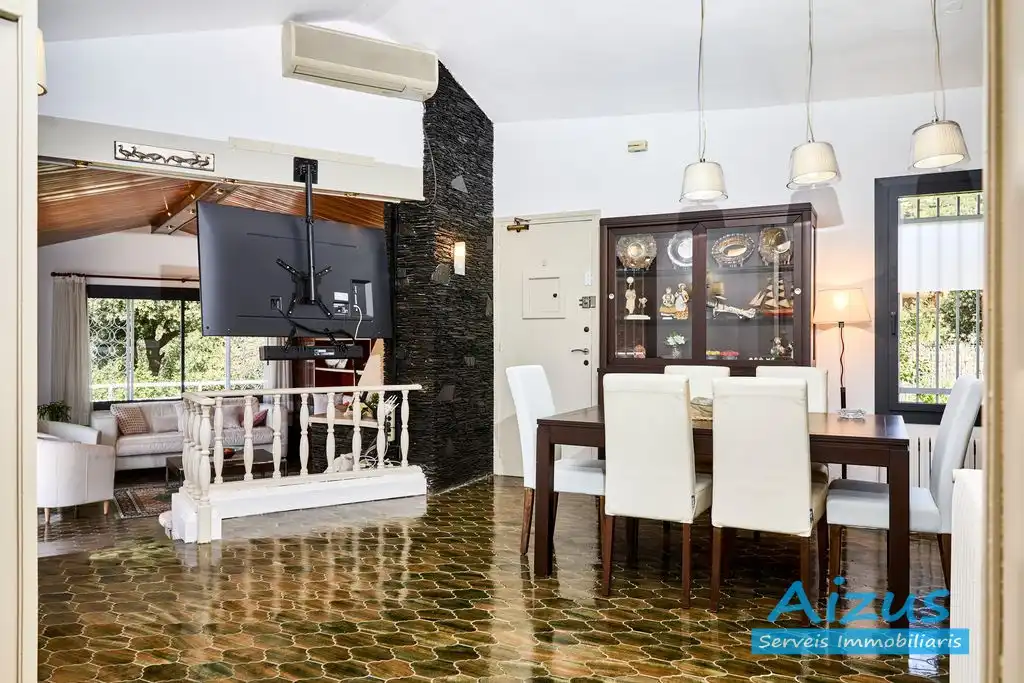 Comedor de Casa o chalet en venta en Seva con Aire acondicionado, Calefacción y Jardín privado
