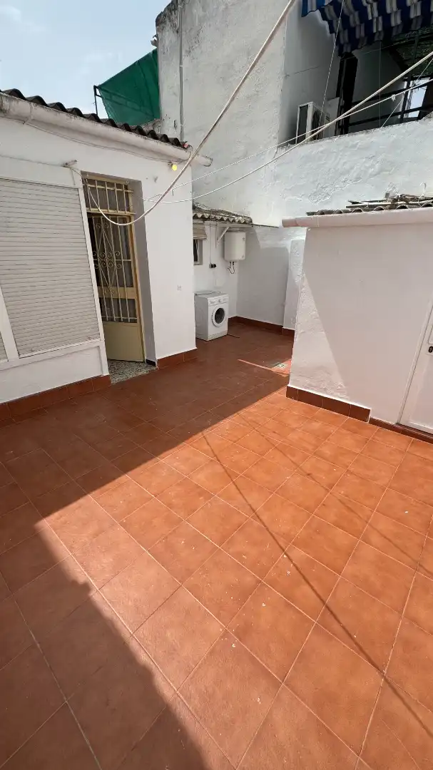 Casa o xalet de lloguer en Brenes amb Aire condicionat, Traster i Moblat