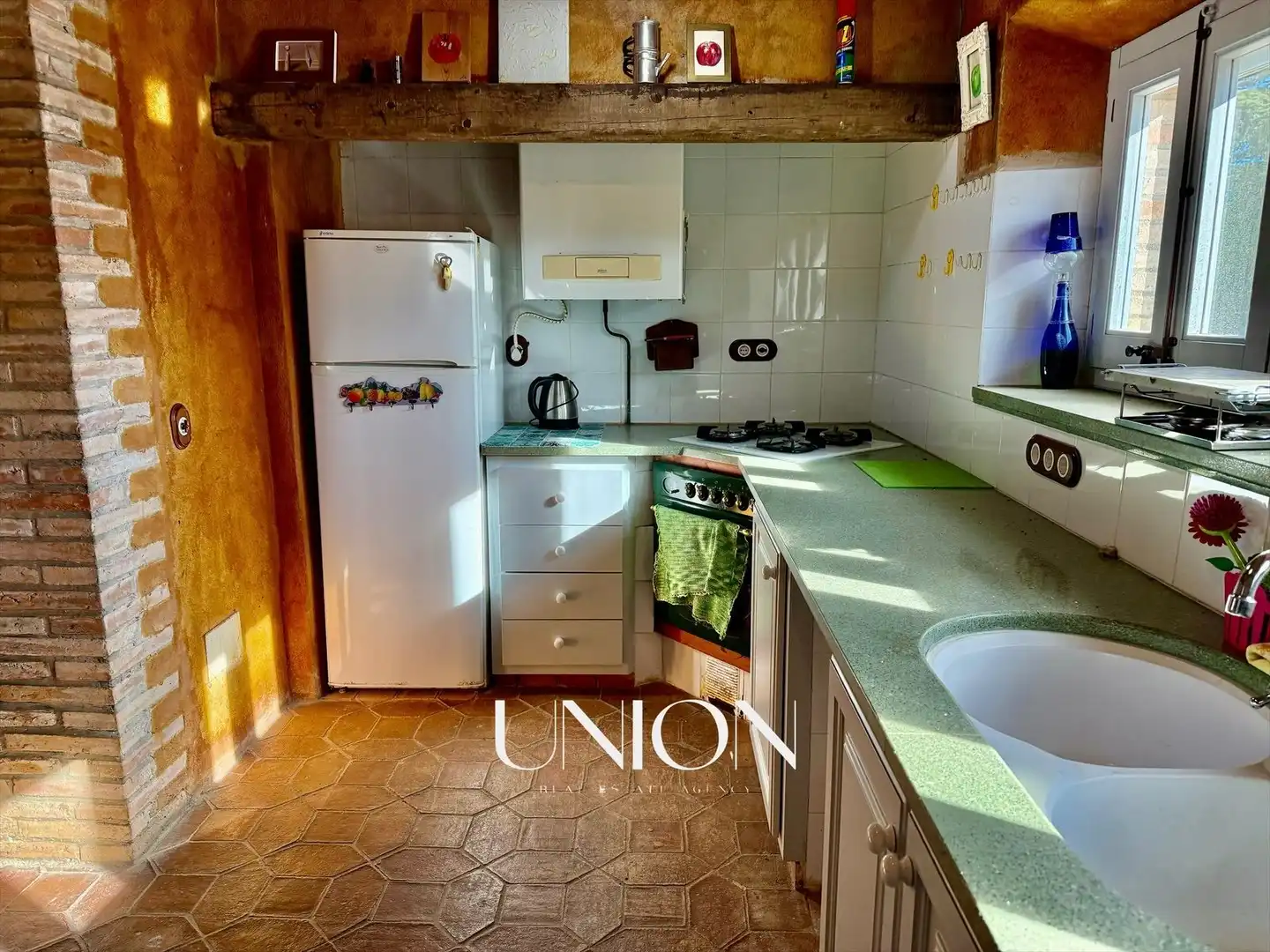 Cocina de Finca rústica en venta en Vall-llobrega con Calefacción, Jardín privado y Terraza