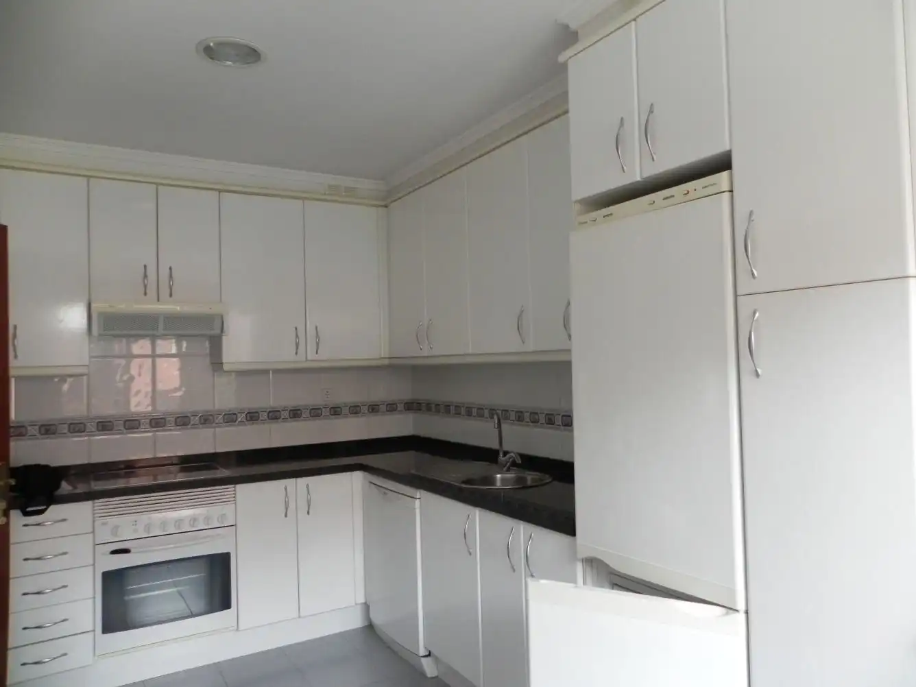 Cocina de Casa adosada de alquiler en Siero con Calefacción, Jardín privado y Parquet