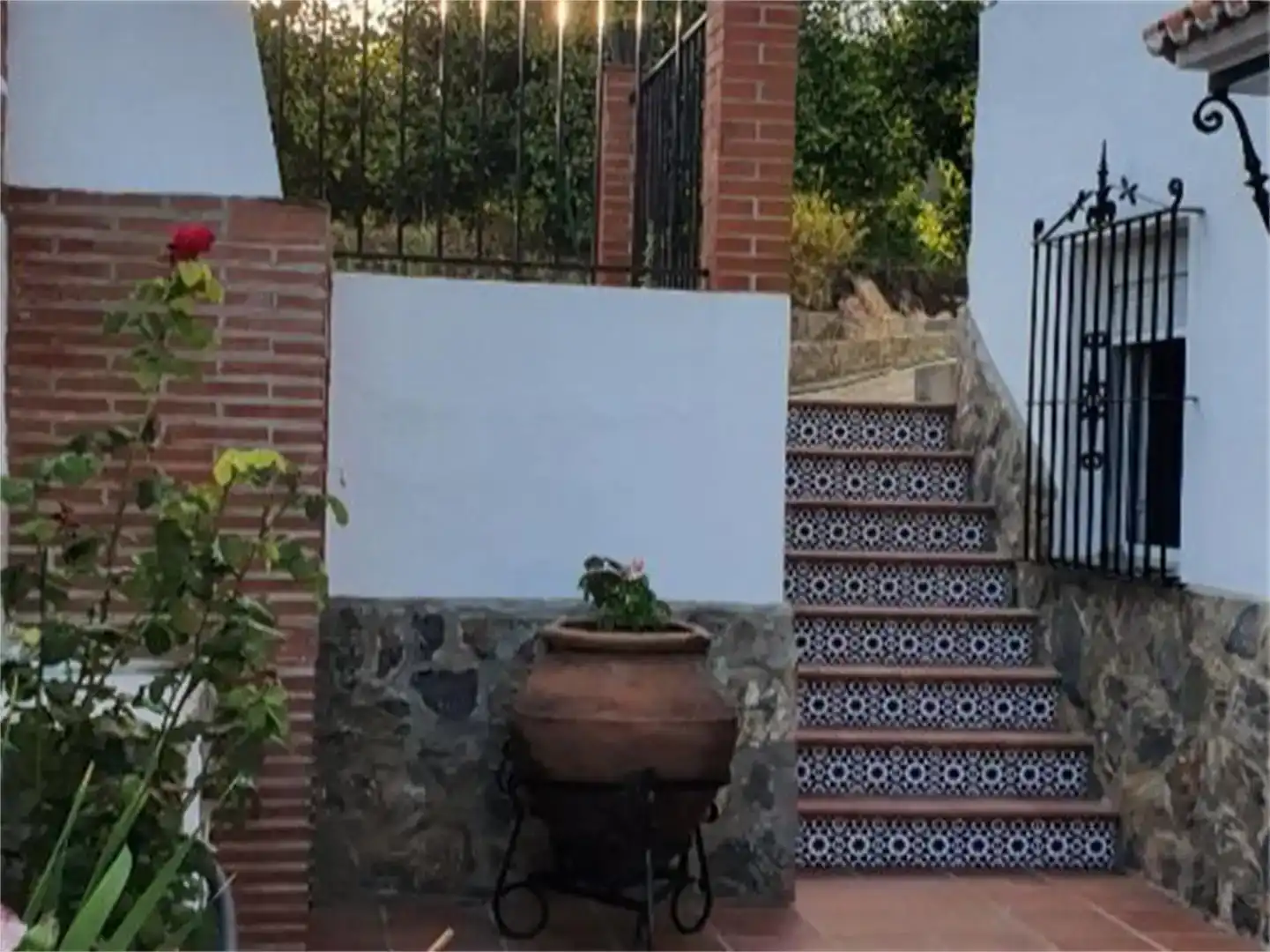 Jardí de Finca rústica en venda en Alozaina