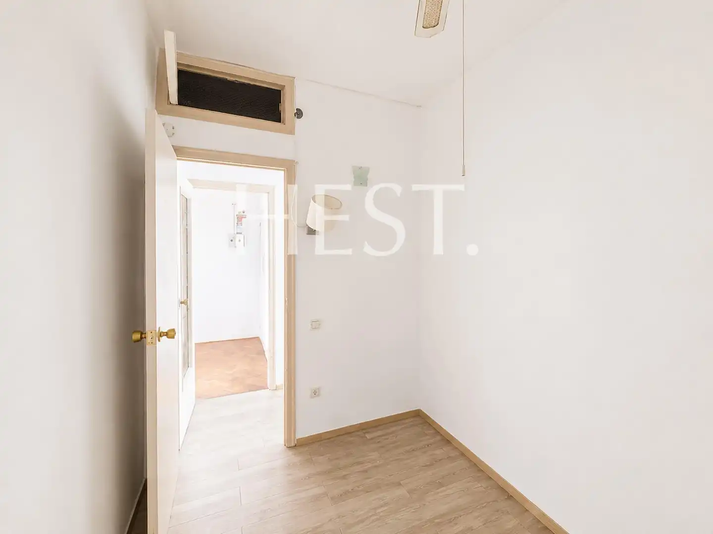 Habitación de Piso en venta en Barcelona con Calefacción, Terraza y Balcón