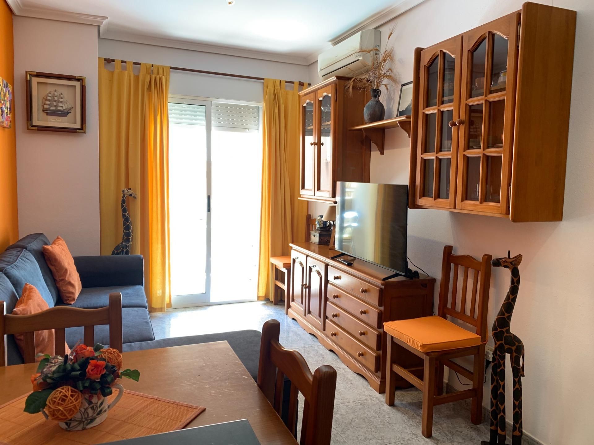 Living room of Apartment for sale in Chilches / Xilxes  with Air Conditioner, Terrace and Storage room