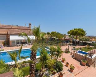 Jardí de Casa o xalet en venda en Alicante / Alacant amb Aire condicionat, Terrassa i Piscina