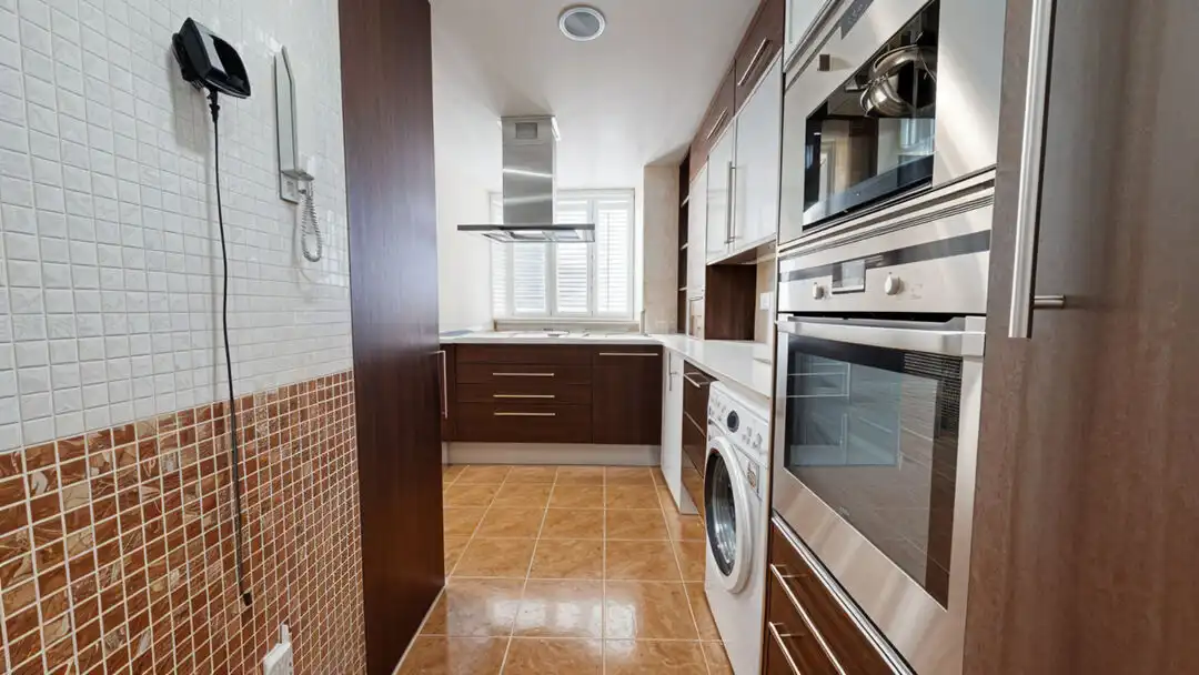 Küche von Wohnung zur Miete in Majadahonda mit Klimaanlage, Heizung und Privatgarten