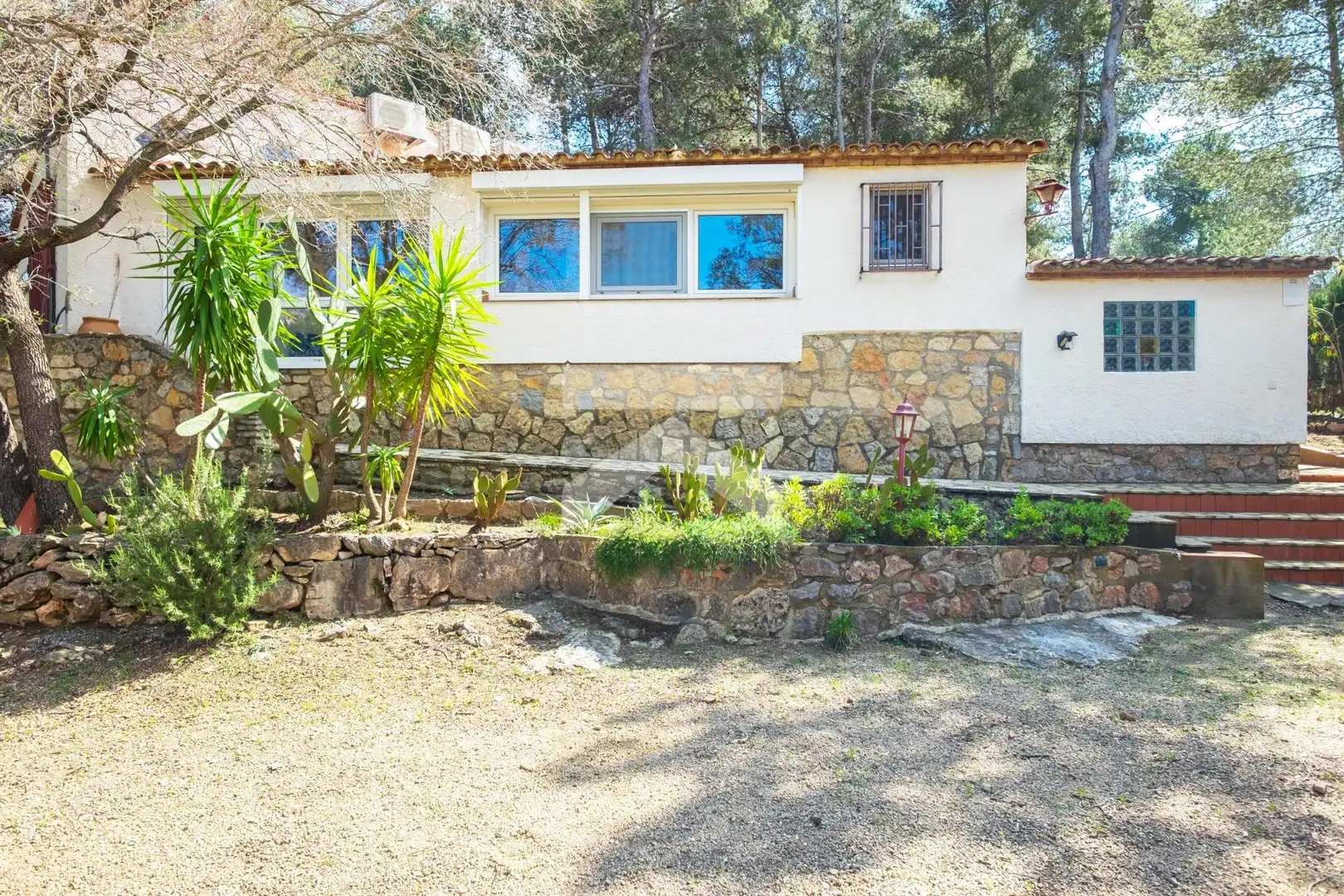 Exterior view of Houses for sale in Pratdip  with Air Conditioner, Heating and Private garden