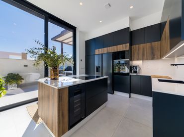 Chalet de obra nueva en venta en Avenida Severiano Ballesteros