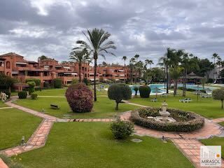 Pis en venda a Avenida de los Andaluces, Casasola, Benamara - Atalaya, Estepona