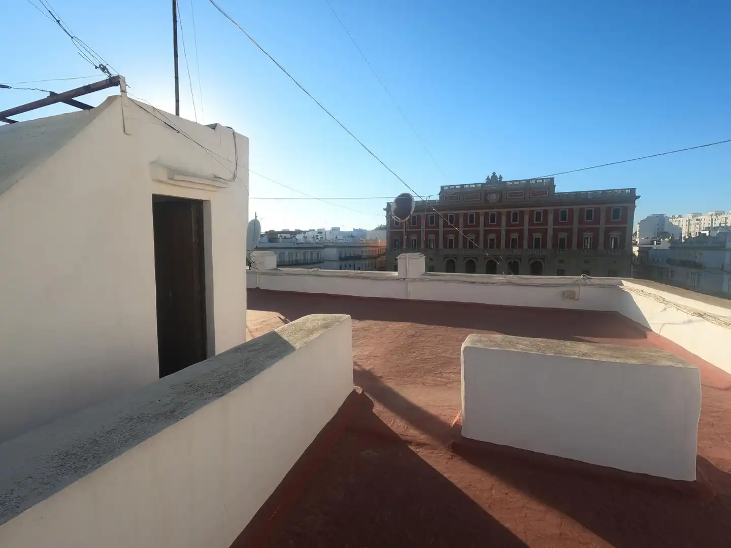 Außenansicht von Wohnung zum Verkauf in San Fernando mit Terrasse und Balkon