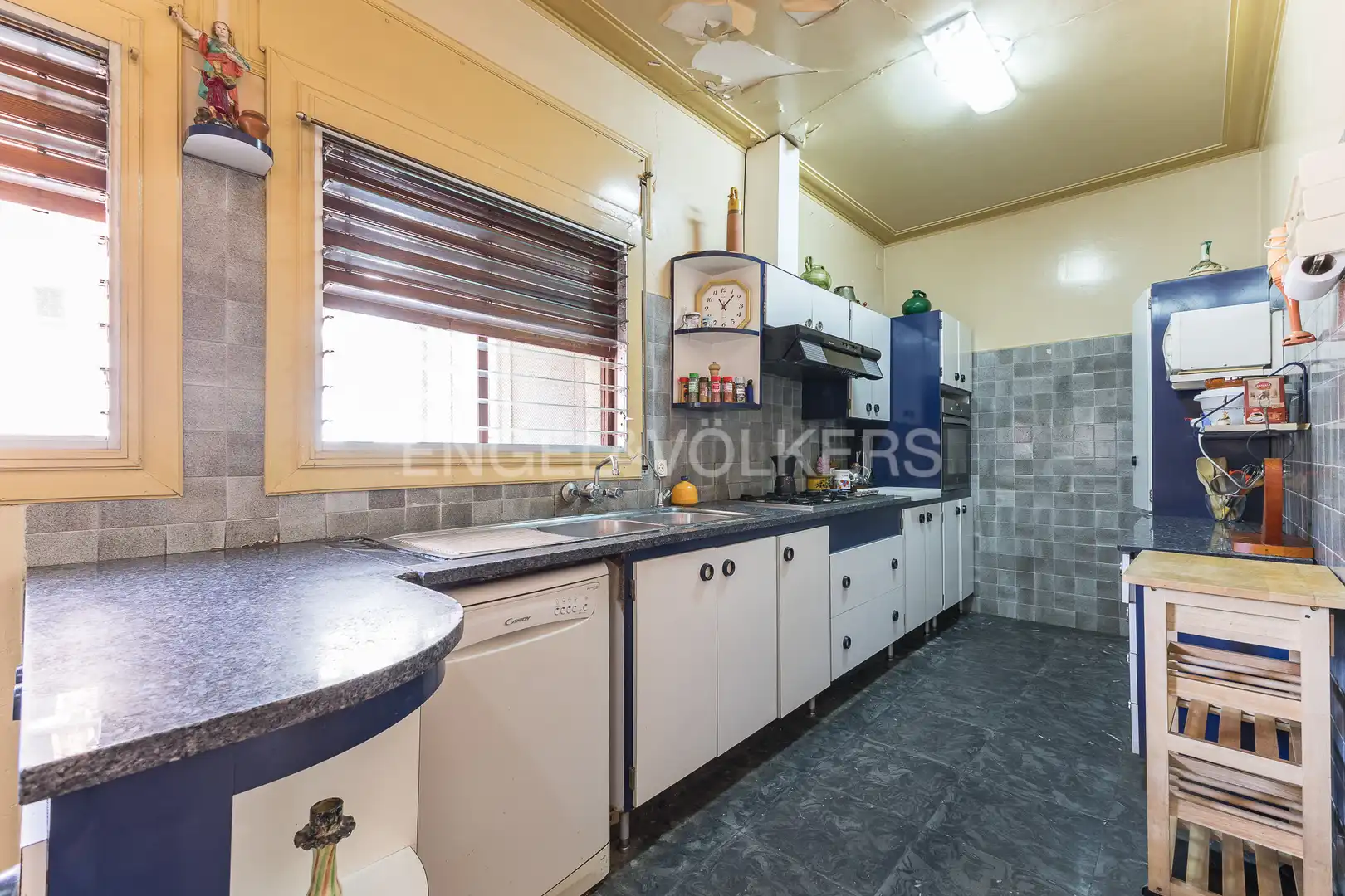 Kitchen of Industrial buildings for sale in Sant Boi de Llobregat