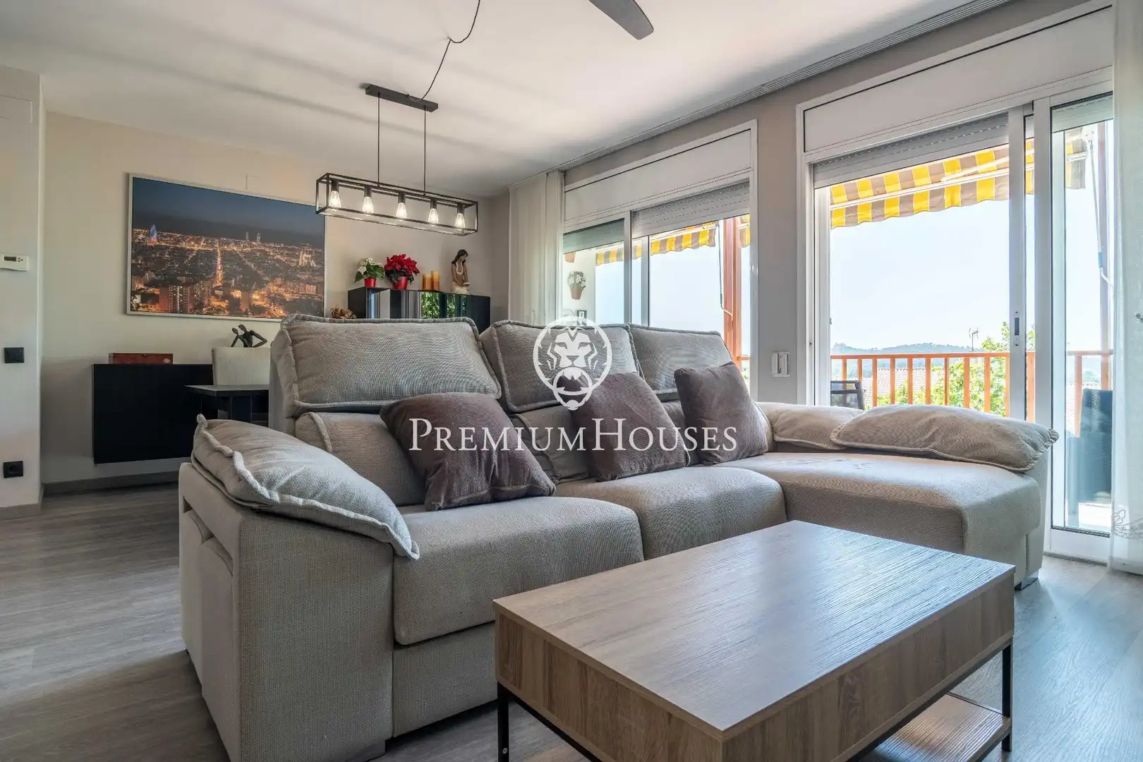 Living room of Attic for sale in Sant Pere de Ribes  with Heating, Private garden and Parquet flooring