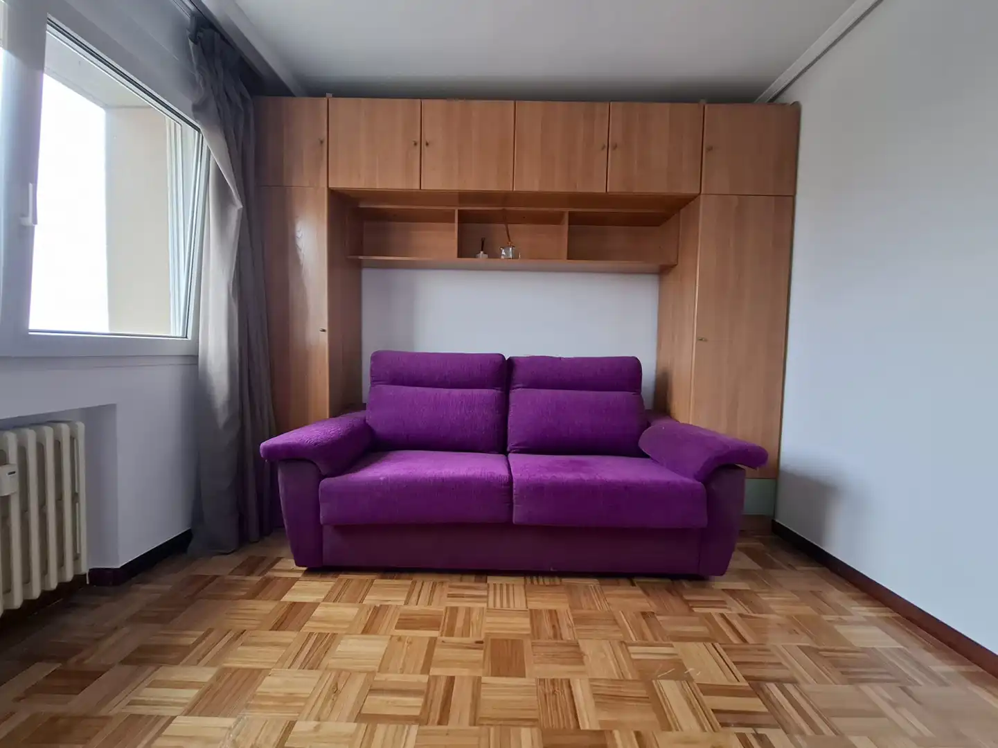 Wohnzimmer von Wohnung zur Miete in Gijón  mit Heizung und Parkett