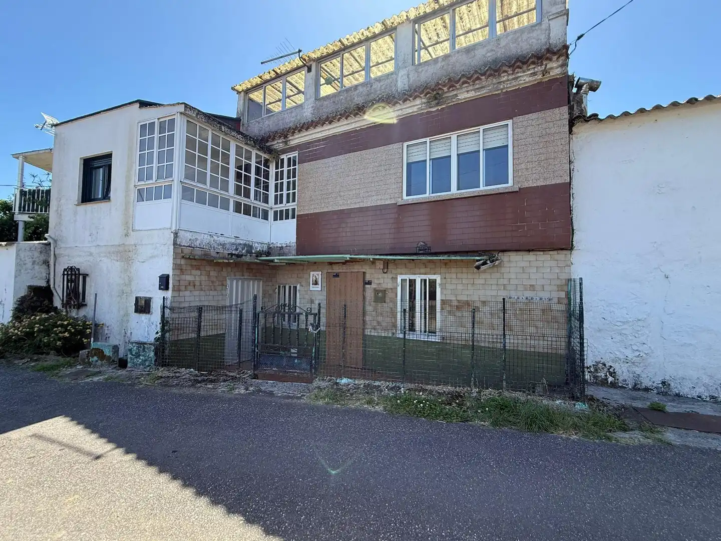 Vista exterior de Casa o xalet en venda en A Pobra do Caramiñal amb Jardí privat