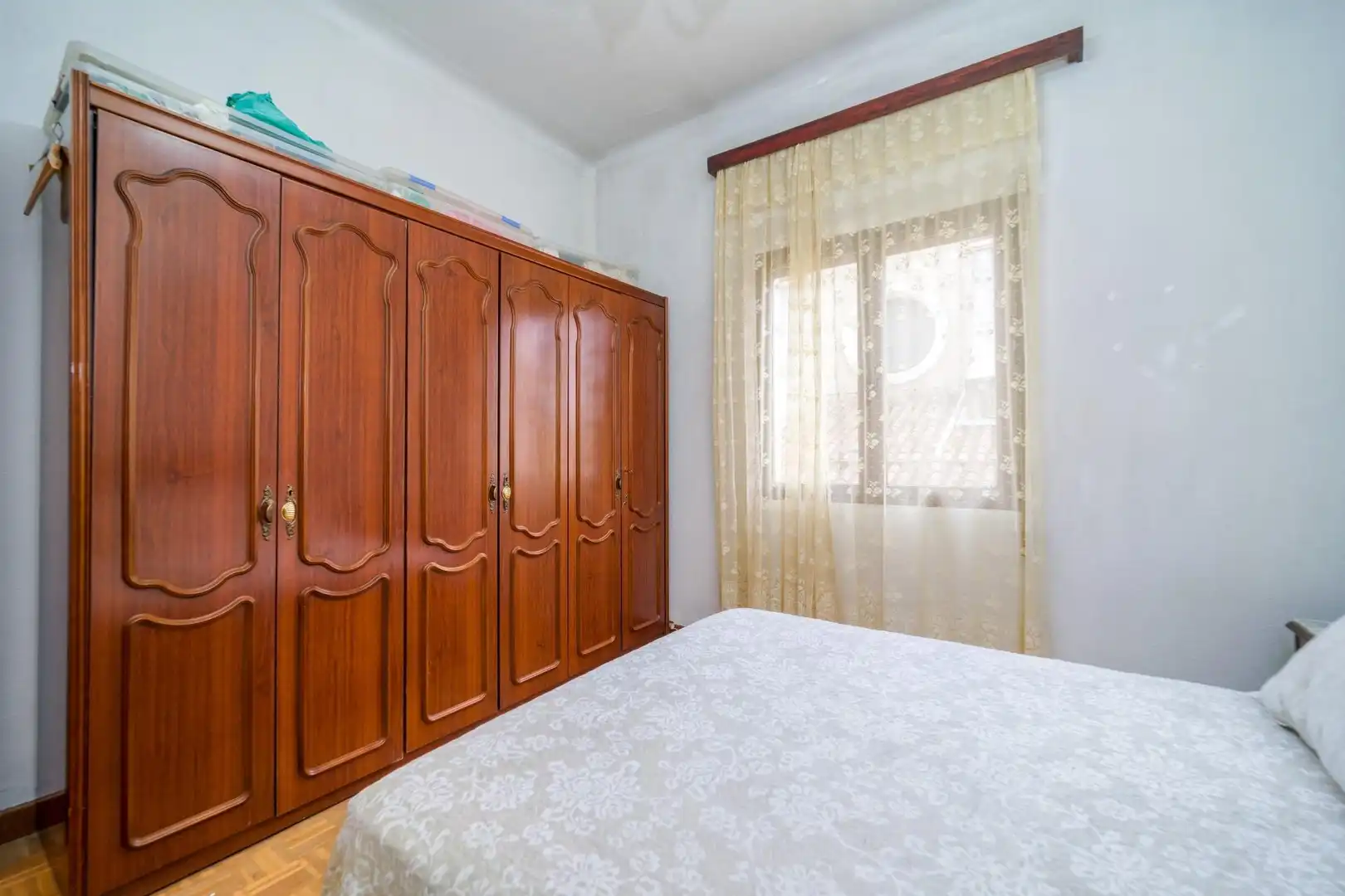 Habitación de Piso en venta en Madrid con Calefacción y Parquet