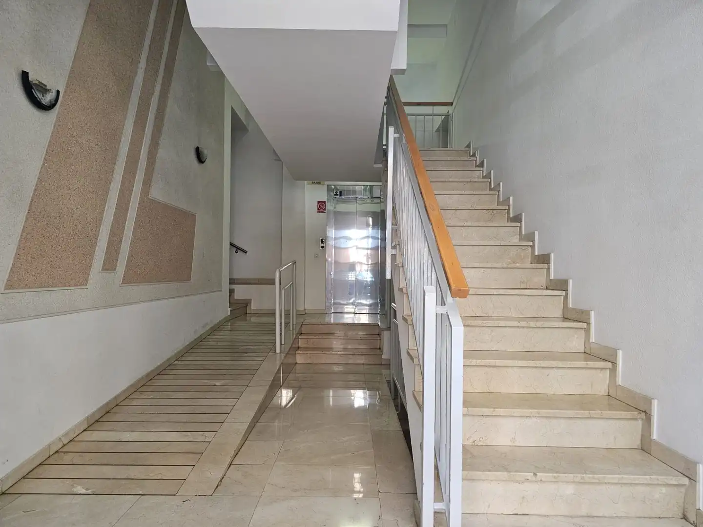 Àtic en venda en Sant Andreu de la Barca amb Calefacció, Parquet i Traster