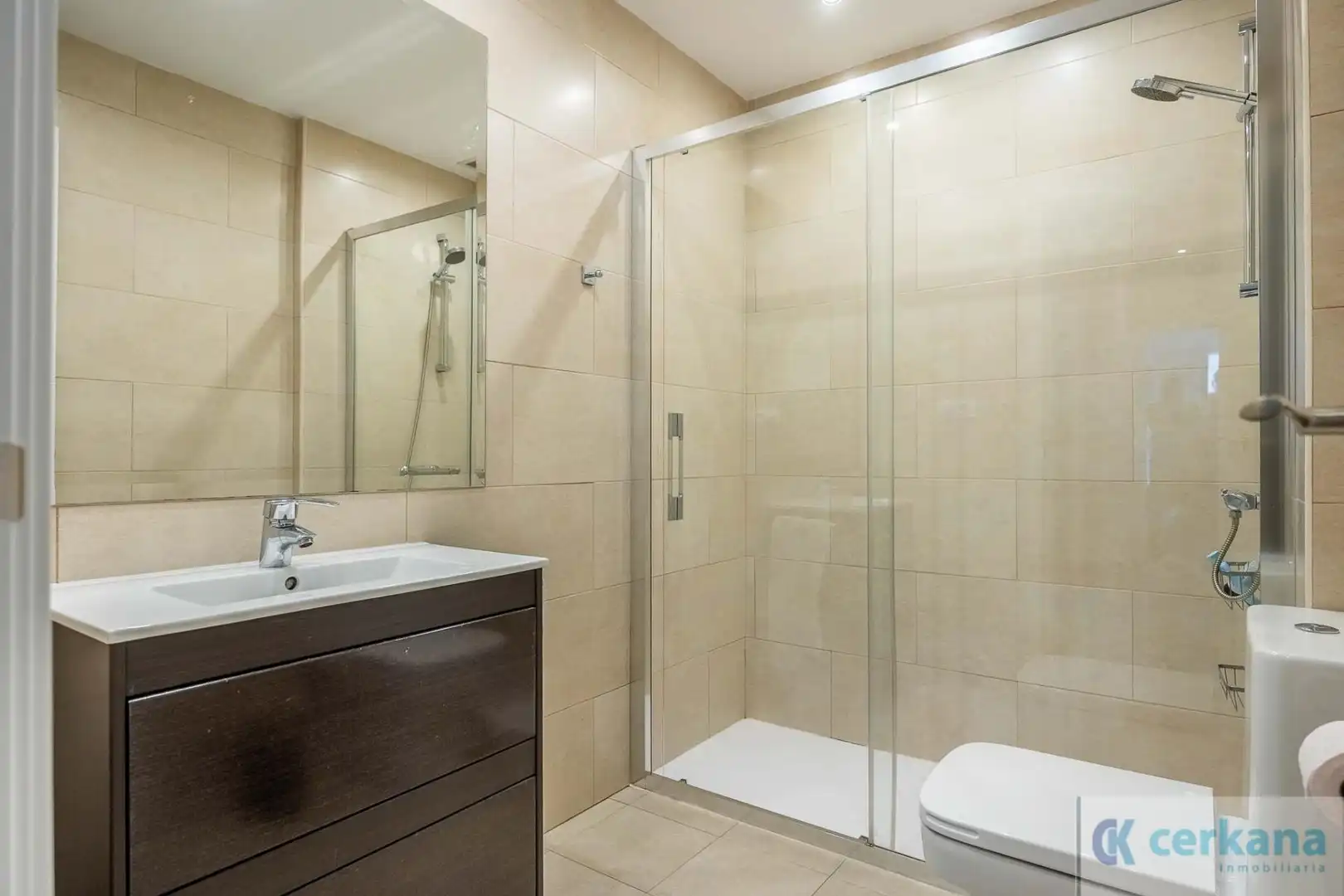 Bathroom of Houses for sale in Espartinas  with Air Conditioner and Storage room