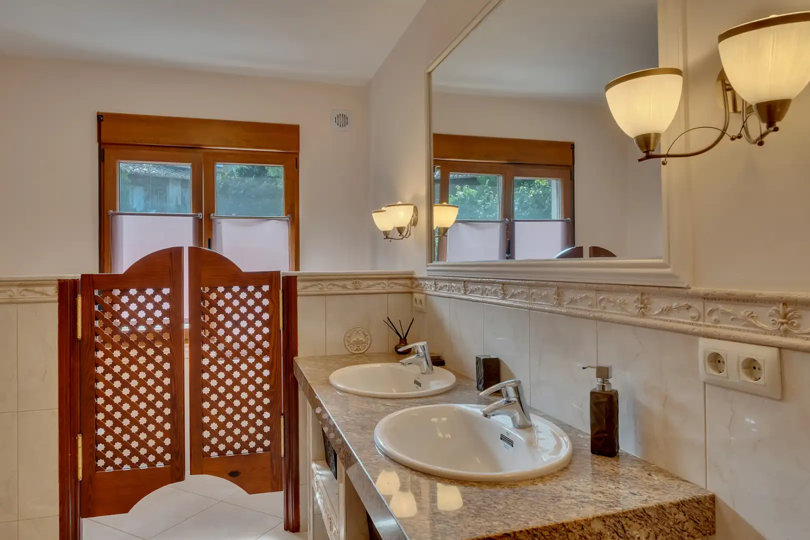 Baño de Casa o chalet en venta en Dénia con Aire acondicionado, Calefacción y Jardín privado