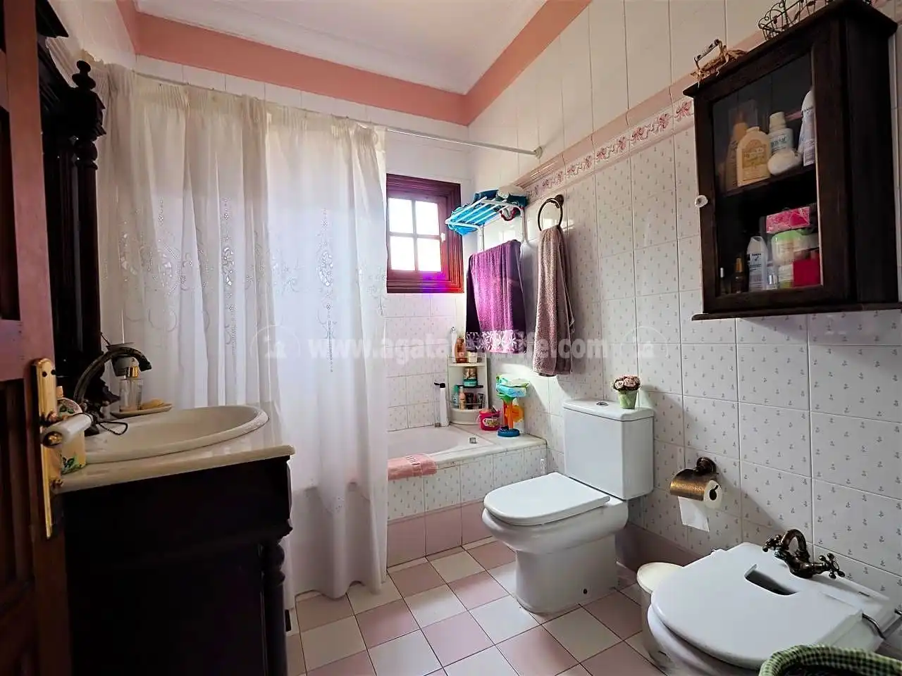 Bany de Casa o xalet en venda en Icod de los Vinos amb Parquet, Terrassa i Traster