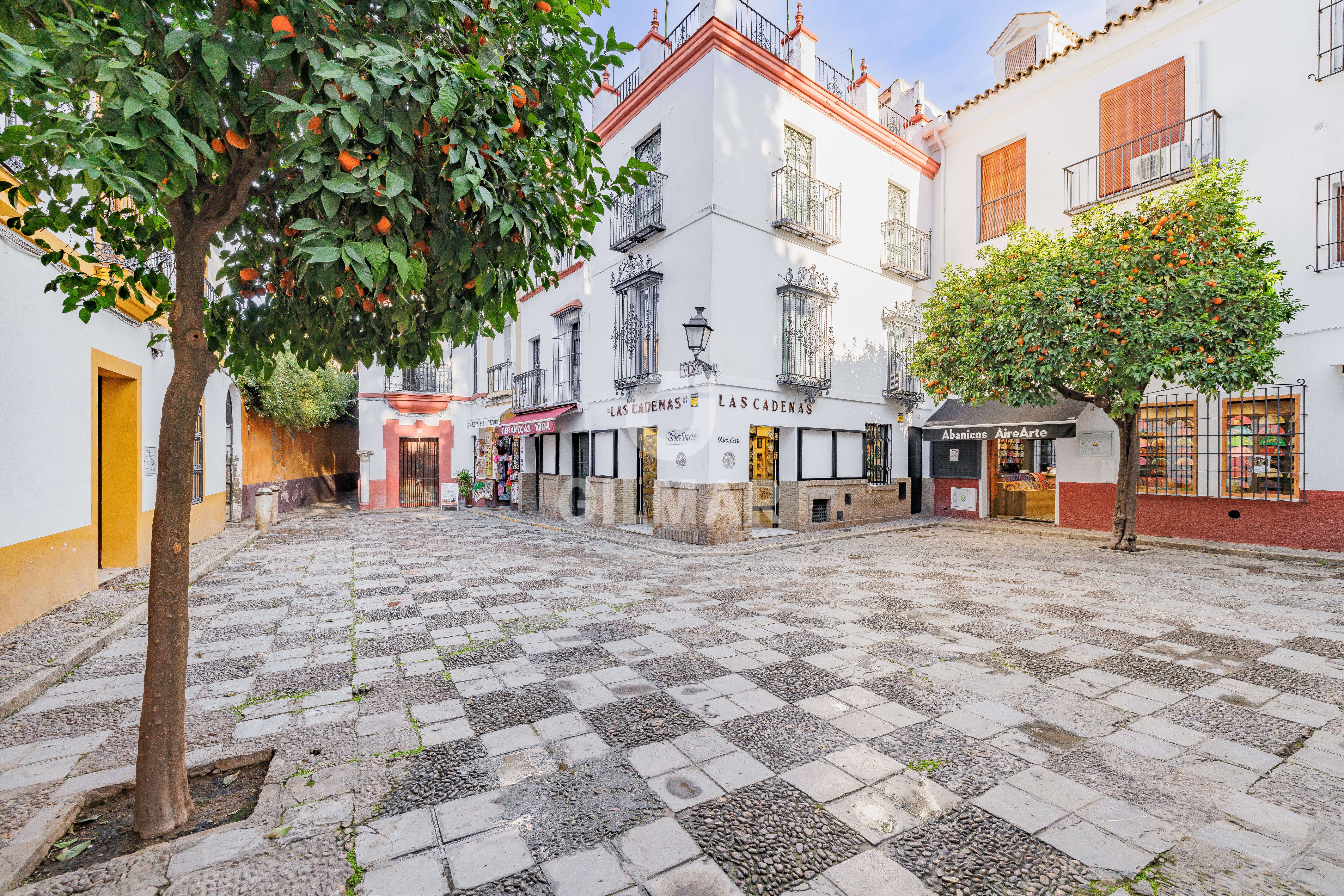 Exterior view of Duplex for sale in  Sevilla Capital  with Storage room and Balcony