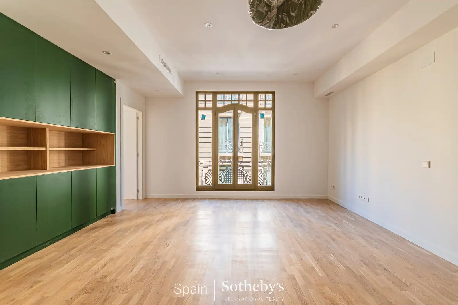 Apartment mit Aufzug zum Verkauf in Carrer Comtal, imagen 2