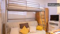 Bedroom of Flat to rent in  Madrid Capital  with Air Conditioner and Balcony