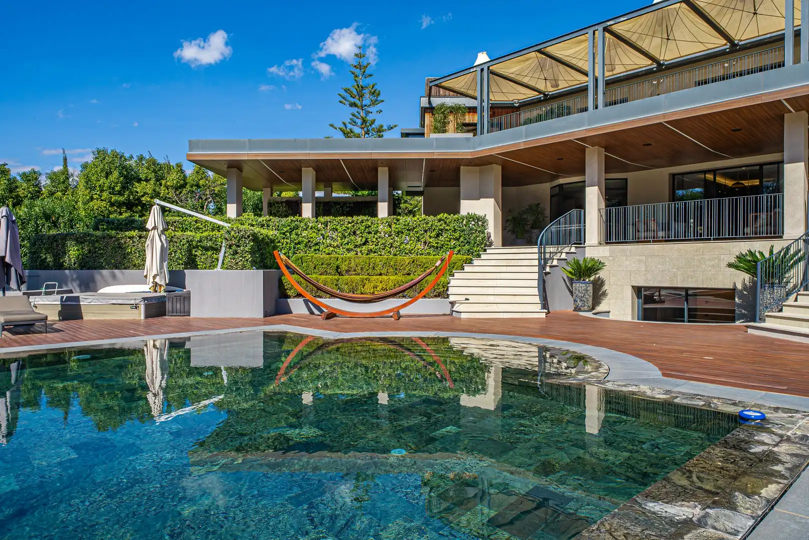 Swimming pool of Houses for sale in Marbella  with Air Conditioner, Private garden and Terrace