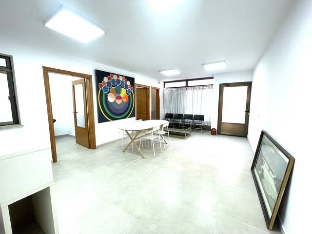 Local comercial en Alquiler en Carrer de Monterrey, 1 en Santa Catalina