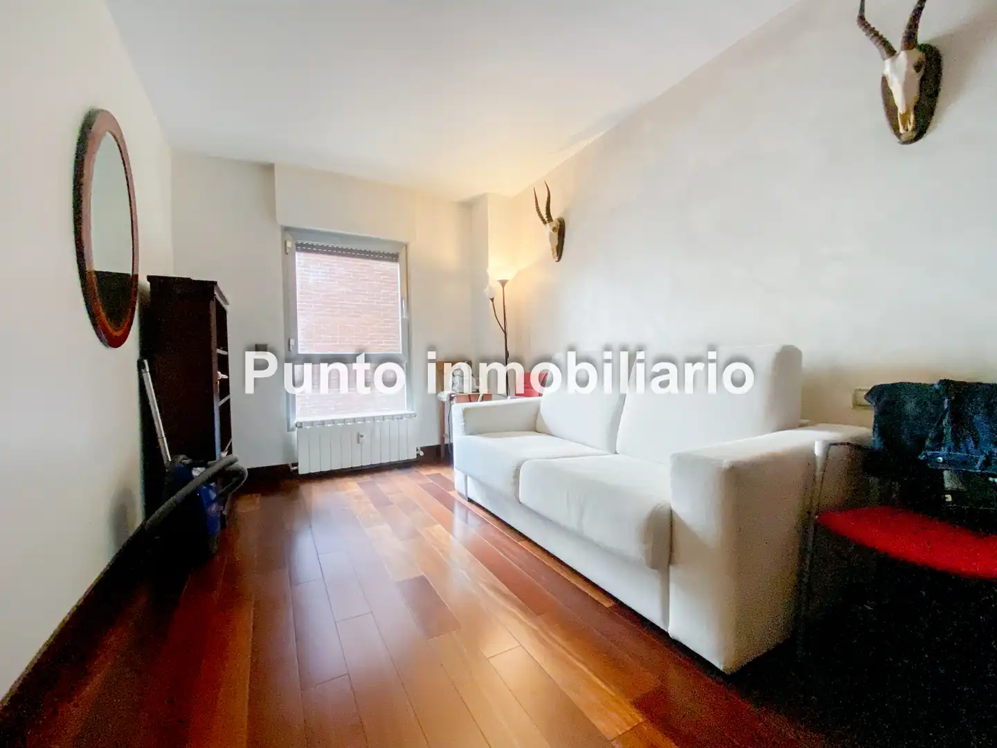 Sala de estar de Piso en venta en Valladolid con Aire acondicionado, Calefacción y Parquet