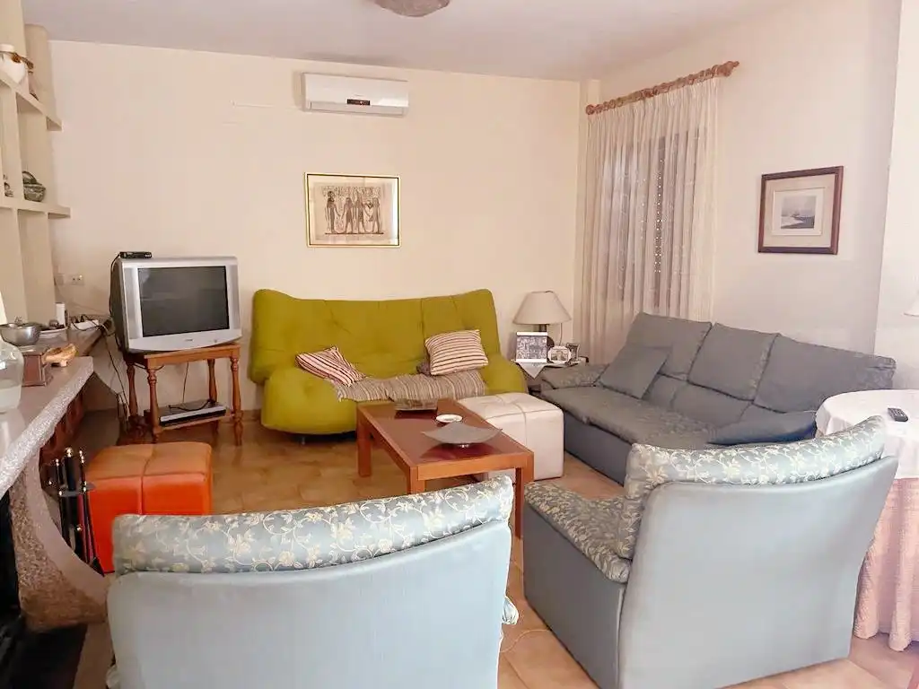 Detached house with pool for sale in Heliópolis, imagen 5
