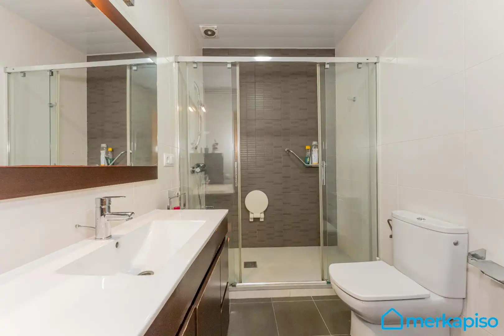 Bathroom of Houses for sale in Viladecans  with Air Conditioner, Heating and Private garden
