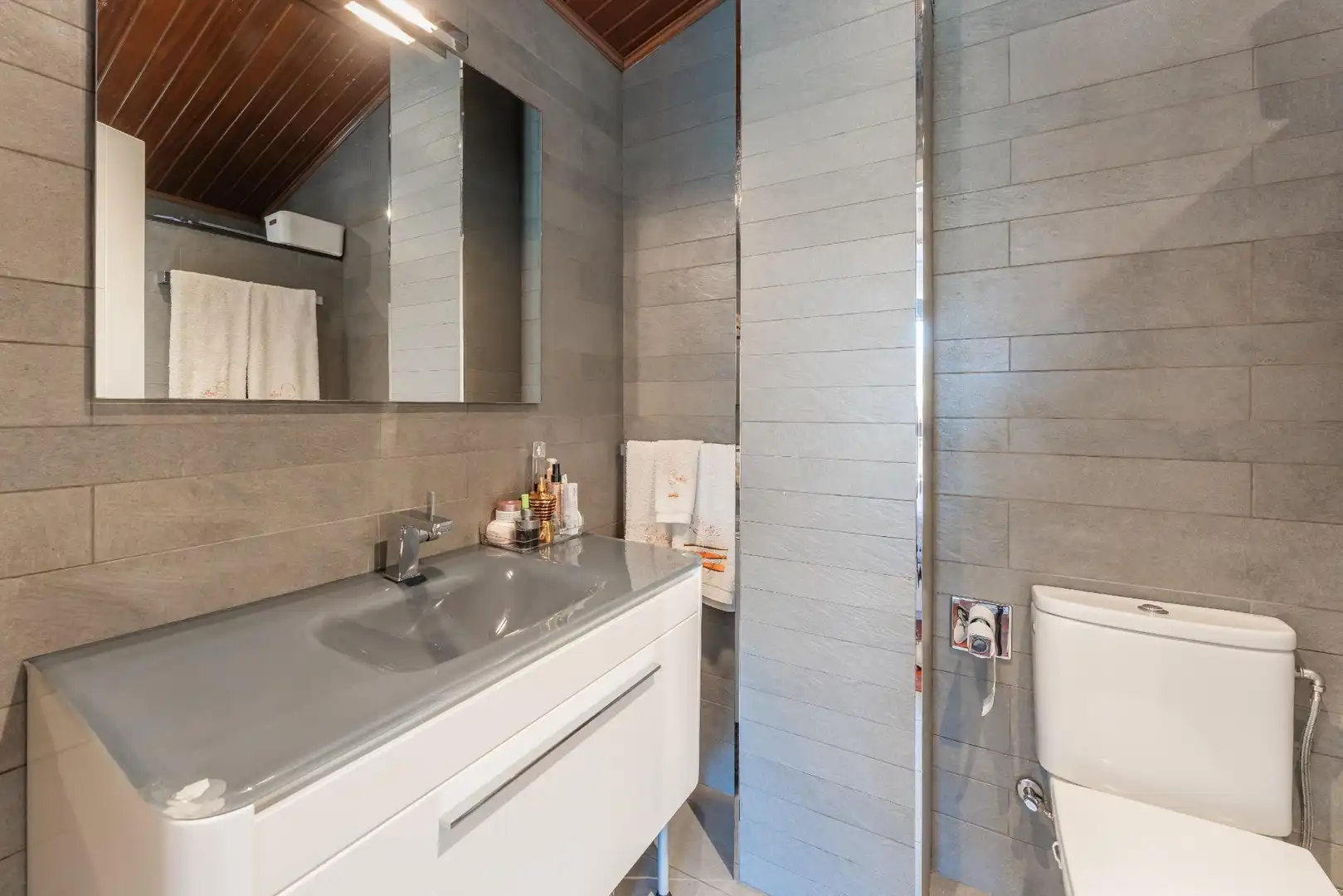 Baño de Casa o chalet en venta en Montmeló con Calefacción, Terraza y Jacuzzi