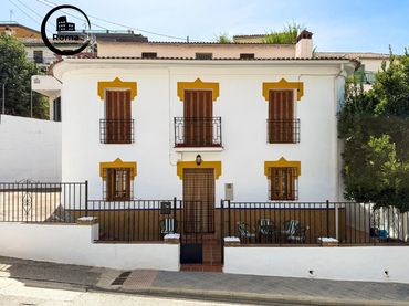 Casa en venda a Pinos Genil